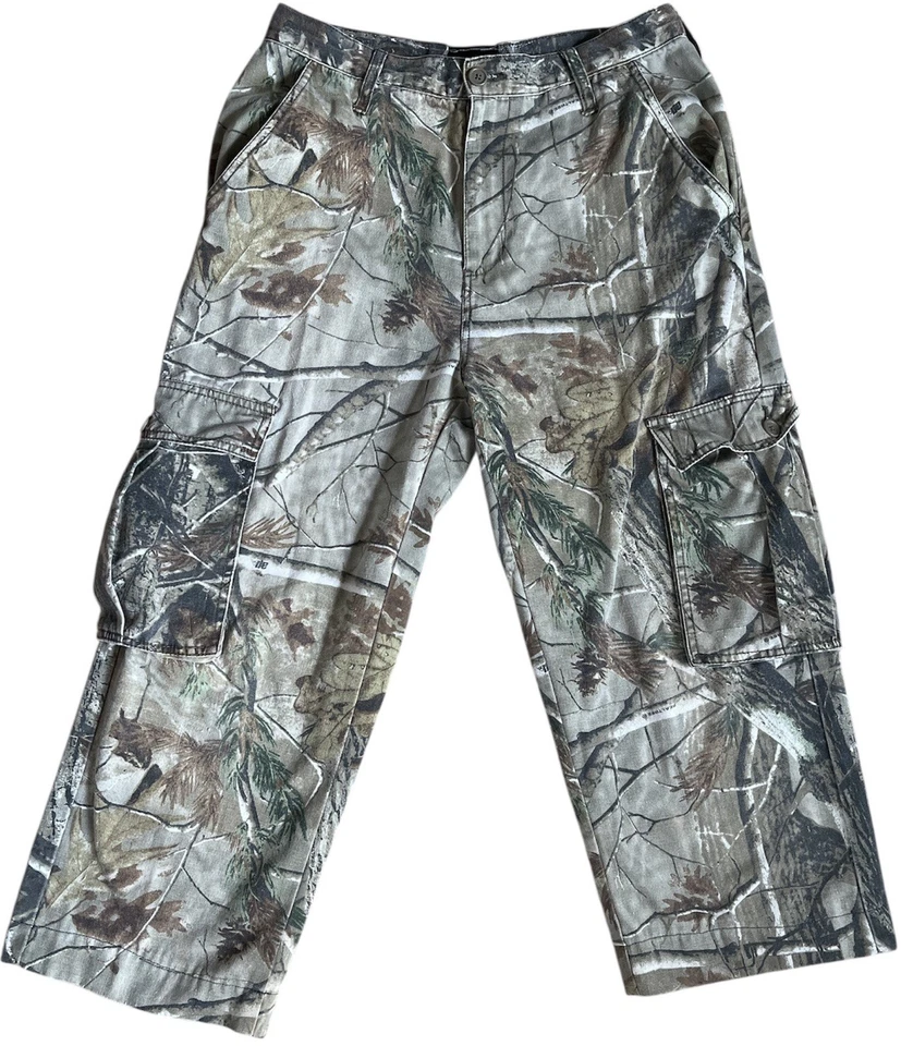 Realtree APX Camo Cargo Pants Mens Medium 32/34 (32/22) Hunting Hiking Pockets - Image 1 of 4
