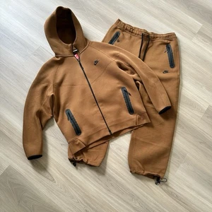 Nike Tech Suit Fleece Set Hoodie And Pants Joggers Tan / Brown Size XL - Picture 1 of 13