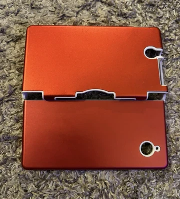 Estuche de aluminio rojo usado sin bolígrafos para Nintendo DS Foto 1 de 2