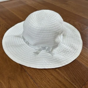 Gymboree  Girl's Sun Hat Bonnet Size Medium  White Silver Ribbon Bow - Picture 1 of 5