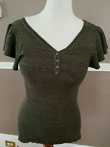 Favoloso top verde oliva di Mango abbigliamento sportivo casual!! Taglia Media!! - Foto 1 di 5