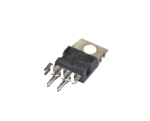 Spannungsregler L200 CV   orginal  ST Microelectronics