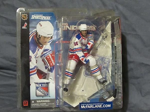 Eric Lindros 2001 Macfarlane Sports Picks Hockey Figure NY Rangers White NIB - Picture 1 of 4