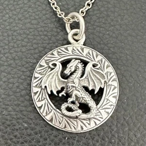COLGANTE DRAGÓN DE PLATA ESTERLINA MJG. *CON CADENA. CÍRCULO DE 1"". JUEGO DE TRONOS - Imagen 1 de 5