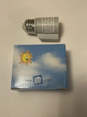 X-10 Screw-In Lamp Module LM15A Remote Controlled Lamp Wireless Socket Rocket - Image 1 of 4