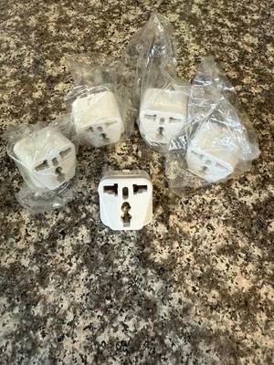 Paquete de 5 enchufes de alimentación de viaje universales convertidores adaptadores de EE. UU. 2 pines Foto 1 de 2