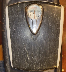 Vintage BORG Mid Century Modern Gray & Chrome Metal Bathroom Scale Bubble Glass - Picture 1 of 4