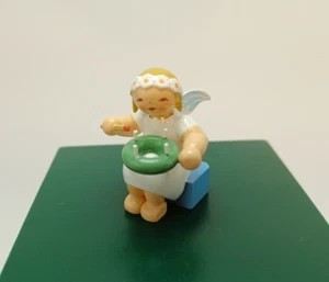 Margeritenengel sitzend mit Lichterkranz 634/70/10 - Wendt & Kühn "Rarität" NEU - Picture 1 of 1