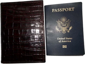 Nuevo Estuche de Pasaporte de Cuero Estampado de Cocodrilo Marrón Cartera Estuche para Tarjetas de Crédito ATM BN - Imagen 1 de 12