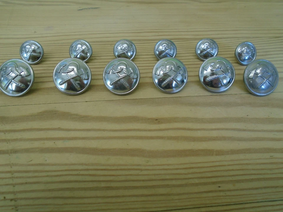 GENERIC FIRE BRIGADE / SERVICE BUTTONS, FULL SET - Image 1 of 2