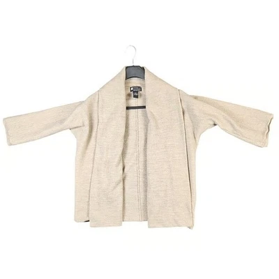 Cárdigan ligero CAROLE LITTLE para mujer pequeño beige lana merino frente abierto Foto 1 de 4