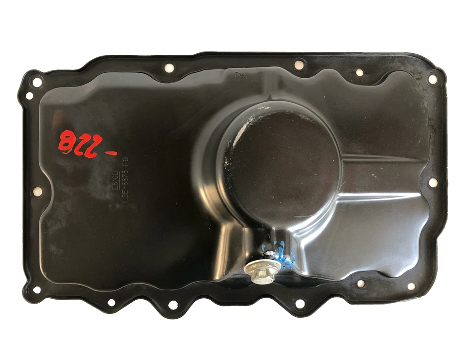 Нижний масляный поддон в сборе для двигателя FORD EXPLORER 1997 - 2010 годов выпуска 4,0 л от оригинального производителя - Изображение 1 из 4