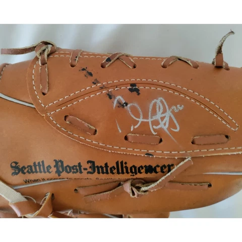 Seattle Mariners Youth Baseball Glove - #2606 - Post Intelligencer -Rainier Bank Cover
