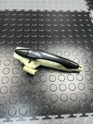 KIA CADENZA 2014-2016 TRASERO IZQUIERDO LADO DEL CONDUCTOR EXTERIOR MANIJA DE PUERTA OEM Foto 1 de 4