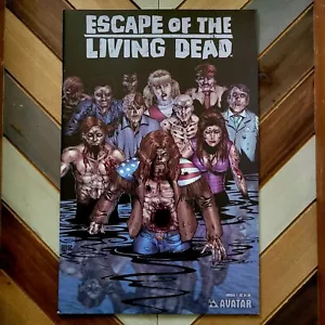 ESCAPE OF THE LIVING DEAD: ANUAL #1 (AVATAR 2007) Cubierta LOBO ZOMBIES Y HORROR - Imagen 1 de 2