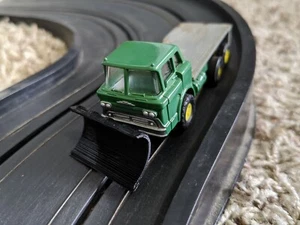 AURORA THUNDERJET STAKE BODY FLAT BED SNOW PLOW Tjet T-JET Mack Wrecker VIBRATOR - Picture 1 of 4