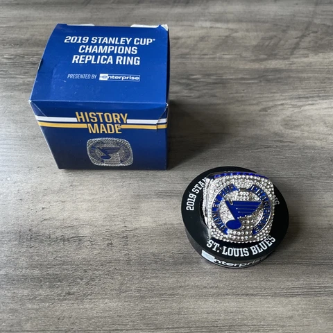 RARE STL St Louis Blues REPLICA Stanley Cup CHAMPIONSHIP RING 2019 GIVEAWAY Cover