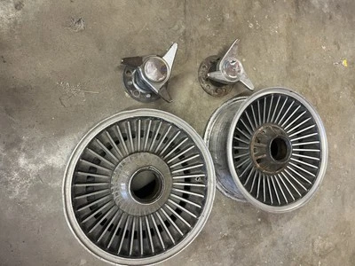 Corvette 1966 ruedas originales Kelsey Hayes Knockoff Foto 1 de 4