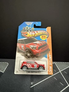 Hot Wheels '12 Mini Countryman Rally 93/250 - Red - 2013 Mainline A - Picture 1 of 3