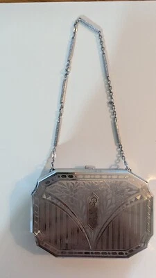 Cartera compacta en polvo espejo maquillaje antiguo/vintage con cadena tono plateado Foto 1 de 4