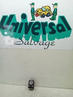 1997 Volkswagen Jetta Power Mirror Switch - Image 1 of 4