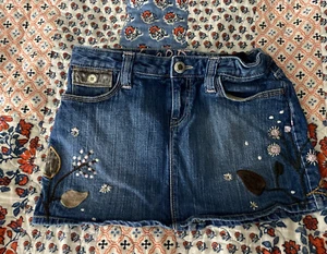 Girls SZ 14 Gap Denim Skirt~Flowers~ - Picture 1 of 11