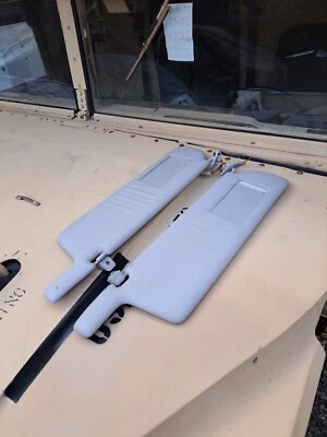 Volkswagen VW T4 1993-1998 Eurovan RH LH conjunto de parasoles par OEM, gris claro Foto 1 de 4