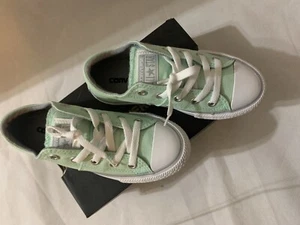 Converse CTAS Madison OX Kids Sneakers Size 12 - Picture 1 of 4