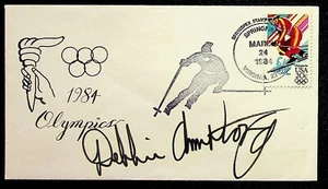 Cubierta postal firmada por los Juegos Olímpicos de 1984 Debbie Armstrong esquí alpino corredora - Imagen 1 de 2