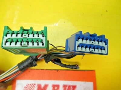 WIRE PLUG off THEFT LOCKING ALARM REMOTE ENTRY KEYLESS COMPUTER ECM 99-02 COUGAR - Image 1 of 4