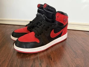 Nike Air Jordan 1 Retro Satin Red Bred Black White FD5304-061 Kids Size 1 Youth - Picture 1 of 8