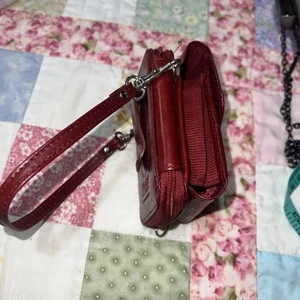 Wilson custodia in pelle con ribalta in pelle bordeaux - Foto 1 di 7