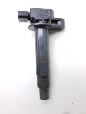 01-09 MONTAJE BOBINA DE ENCENDIDO TOYOTA PRIUS 1.5L 4CYL  Foto 1 de 4