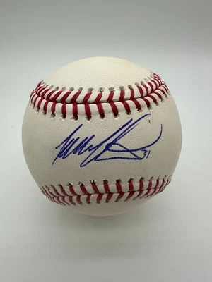 Tyler Austin Firmado Autografiado Oficial Grandes Ligas Béisbol Foto 1 de 3