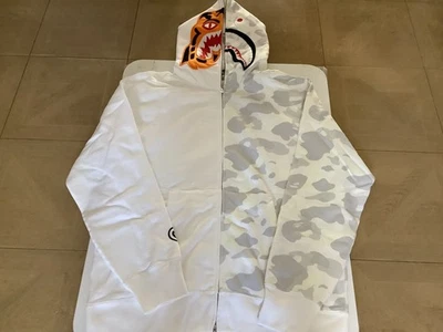 Auténtico un mono de baño bape city camuflaje tigre tiburón cremallera completa sudadera con capucha blanca XL nuevo Foto 1 de 4