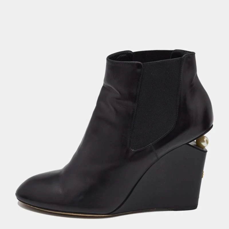 Botines de cuña Chanel de cuero negro adornados con perlas talla 40 Foto 1 de 4