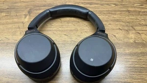 Sony WH-1000XM3 Black Noise Canceling Headphones * For Parts Not Working - Picture 1 of 17