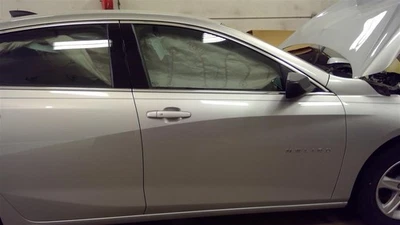 Puerta delantera derecha pasajero automático abajo compatible con 16-23 MALIBU 3077127 Foto 1 de 4