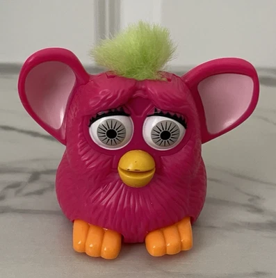 McDonalds Happy Meal Tiger Electronics 1998 3" FURBY Hot Pink w/ Gray Eyes Green - Image 1 of 3