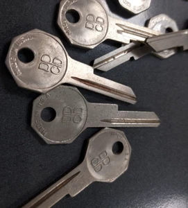 OEM 1956-1963 DPCD DODGE PLYMOUTH CHRYSLER DESOTO KEY BLANK Y137 X119J 1706K NOS - Picture 1 of 2