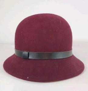 DKNY Maroon Cloche Hat With Black Belt - NEW - Picture 1 of 6