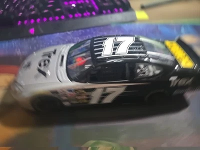 Kit modelo fundido a presión Matt Kenseth DEWALT #17 Motorworks NASCAR 2005 escala 1:24 Foto 1 de 4