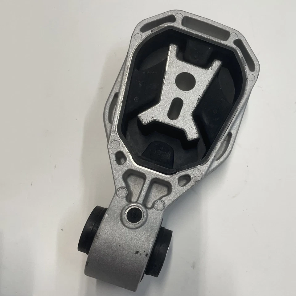 Front Upper Engine Torque Strut Mount 1PC for Mercedes-Benz A200 20-19 L4-1.3L - Image 1 of 4