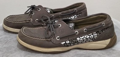 Barco de cuero Sperry Top Sider marrón con flores plateadas para mujer talla 8,5 Preppy Foto 1 de 4