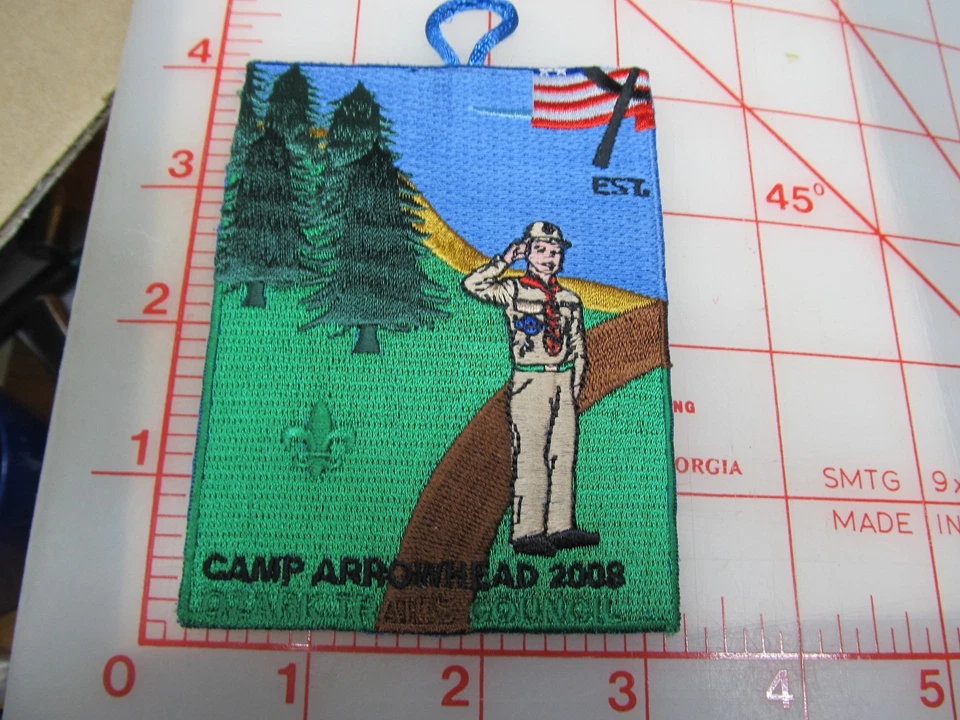 Ozark Trails Council collectible Camp Arrowhead 2008 Scout saluting patch (bT) - Imagem 1 de 1
