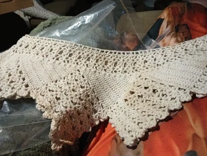 20 ft x 8" Crochet Lace Edging Trim Beige vintage hand crochet sewing project. - Picture 1 of 7