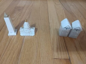 Vintage Salt & Pepper Shakers Lot Of 2. Washington Monument & Im Fulla Outhouses - Picture 1 of 5