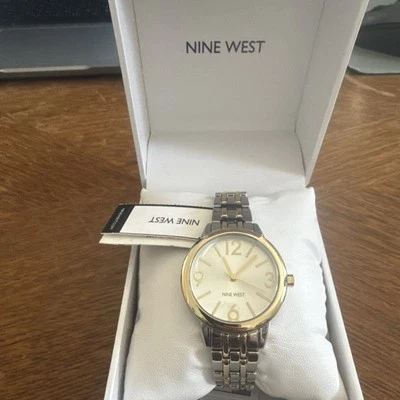 Reloj Nine West Mini Boyfriend Nuevo en Caja con Etiquetas Nunca Usado, ¡Funcionando! Plata y oro Foto 1 de 4