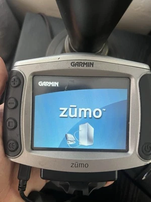 Garmin Zumo 550 GPS Motorcycle Touchscreen Bluetooth READ - Image 1 of 3