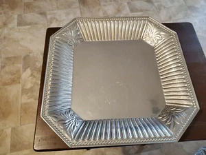 Lenox Butler's Speisekammer 14 3/8 Zoll Quadratisch Aluminiumguss Servierplatte #6178883 - Bild 1 von 5